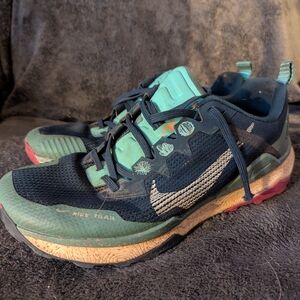 Nike Trail Athletic Shoes - Teal and Navy